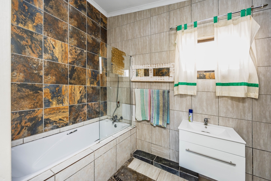 3 Bedroom Property for Sale in Beacon Bay Eastern Cape